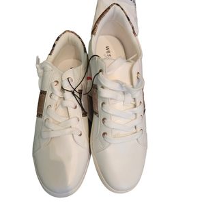 West Loop Fashion Sneakers Women Shoes White & Gold Bling Size M (7/8 ) NWT